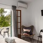 Marias Seaside Apartahotel Acharavi (Corfu)
