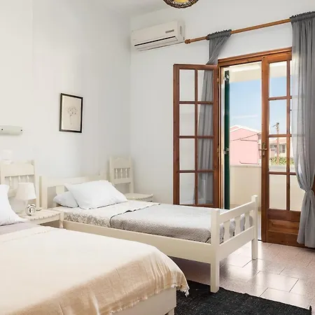 Marias Seaside 公寓式酒店 阿查拉维