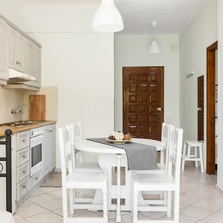 Marias Seaside 3* Αχαράβη