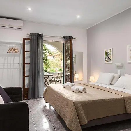 Marias Seaside Αχαράβη